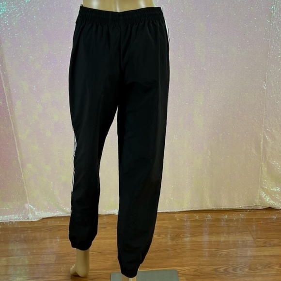 Adidas lock up nylon plain weave trefoil track pants - Picture 9 of 13